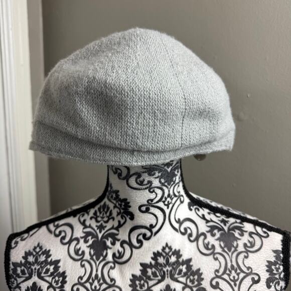 Nine West light gray newsboy cap hat cozy winter fall - Picture 3 of 7